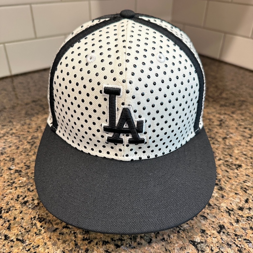 Los Angeles Dodgers New Era 59FIFTY Fitted Hat 7 1/8 White Black Polka Dot New